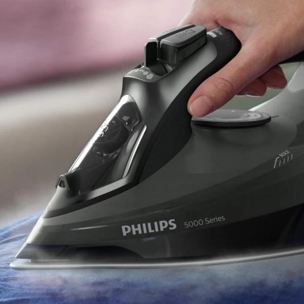 Philips مكواة بخار سلسلة 5000، قوة 2600 واط، بخار مستمر 45 جرام/دقيقة، دفعة بخار 200 جرام، ستيم جلايد بلس، dst5040، أسود